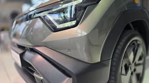 Car image 2
