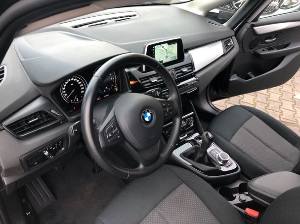 BMW 218i Active Tourer Advantage 103 kW image number 8