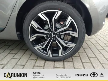 Car image 16