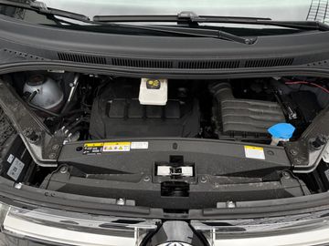 Car image 33