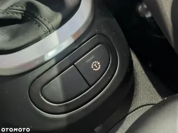 Car image 34