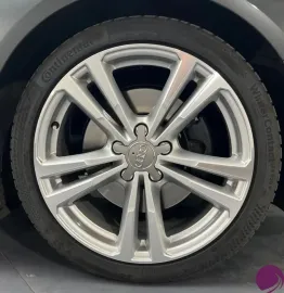 Car image 28