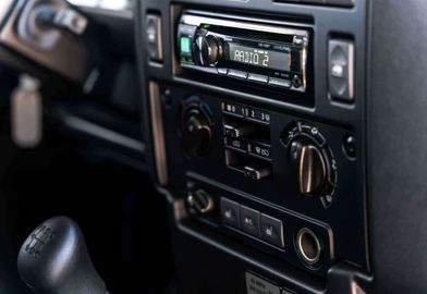 Car image 24