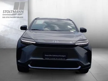 Car image 4