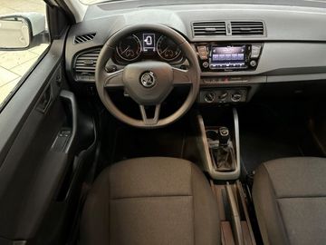 Car image 17