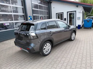 Car image 2