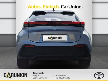 Car image 5