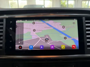 Car image 27