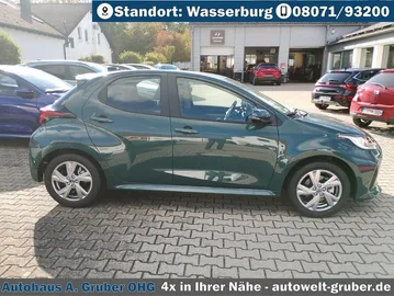 Car image 4