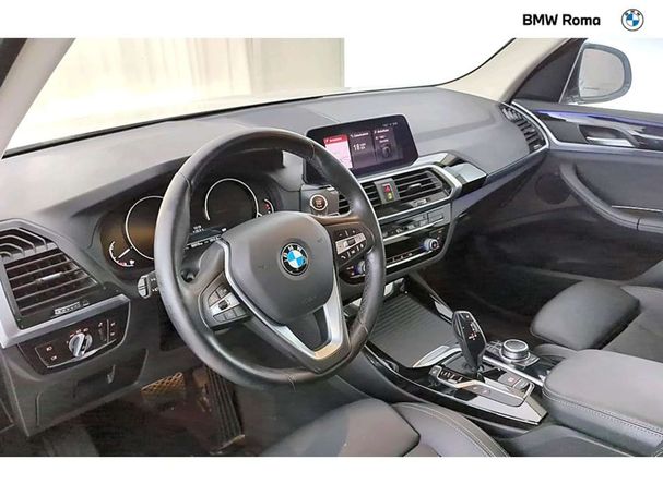 BMW X3 xDrive20i xLine 135 kW image number 9