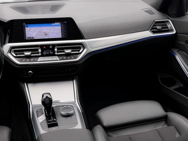 BMW 330i Touring Sport Line 190 kW image number 36