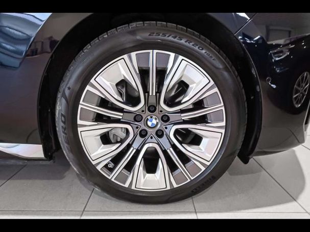 BMW i7 xDrive60 400 kW image number 5