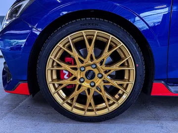 Car image 28
