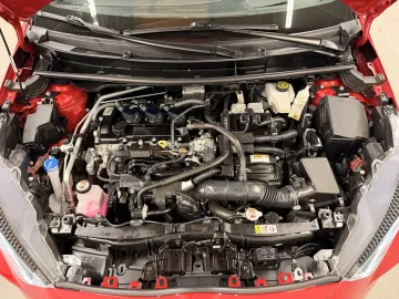 Car image 40