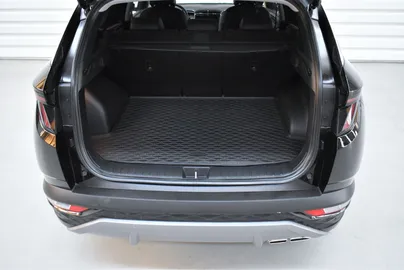 Car image 38