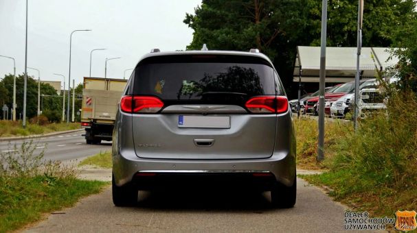 Chrysler Pacifica 210 kW image number 5