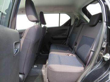 Car image 10