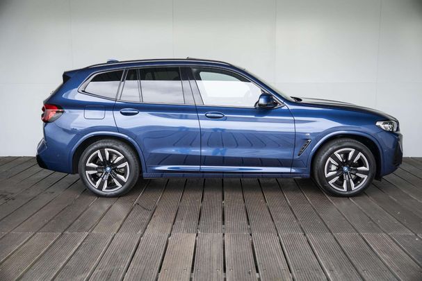 BMW iX3 80 kWh 210 kW image number 3