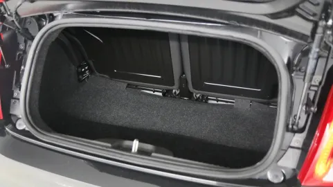 Car image 37