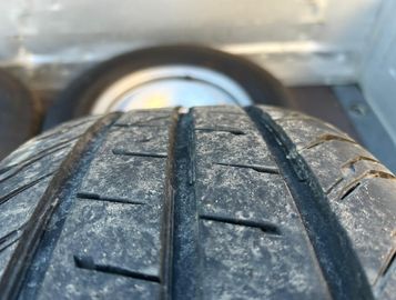 Car image 35