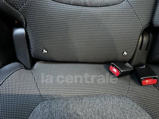 Renault Captur TCe 90 INTENS 66 kW image number 31