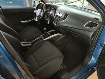 Car image 12