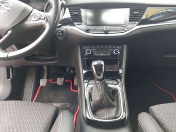 Car image 11