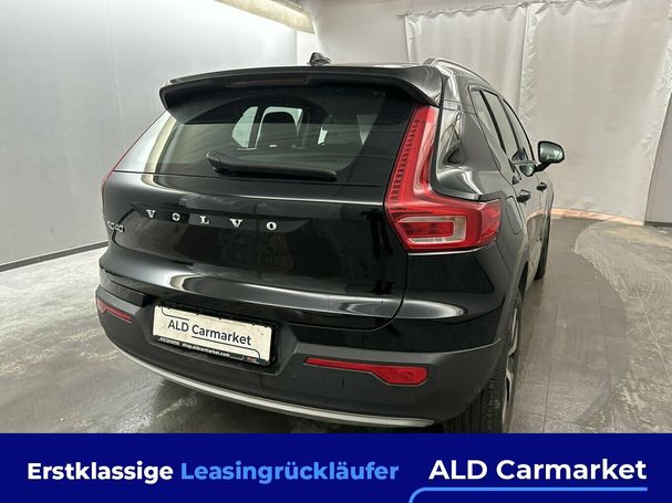 Volvo XC40 T5 Twin Engine Momentum 192 kW image number 3