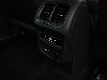 Car image 41