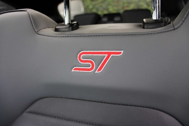 Ford Focus ST 2.3 EcoBoost 207 kW image number 49