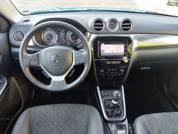 Car image 11