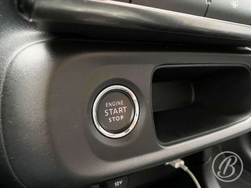 Car image 37