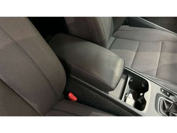 Car image 36