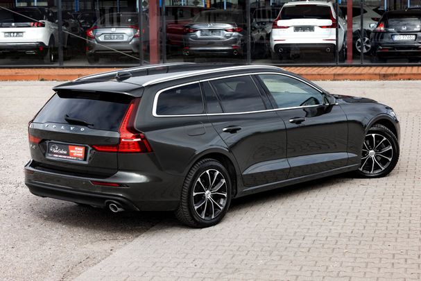 Volvo V60 D3 Geartronic Momentum 110 kW image number 9