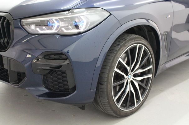 BMW X5 M50i xDrive 390 kW image number 8