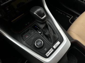 Car image 35