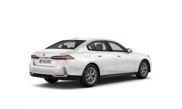 BMW 520i 153 kW image number 2