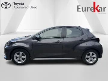 Car image 3