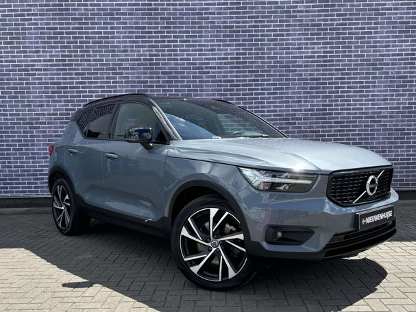 Volvo XC40 Recharge R T4 Design 155 kW image number 14