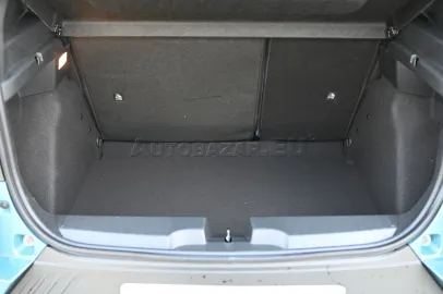 Car image 33