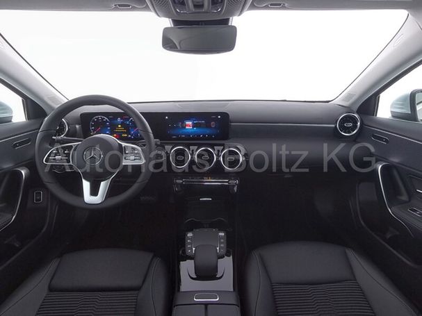 Mercedes-Benz A 180 100 kW image number 4