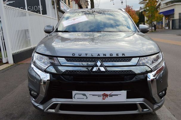 Mitsubishi Outlander 225 kW image number 3