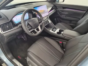 Car image 36
