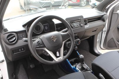 Car image 8