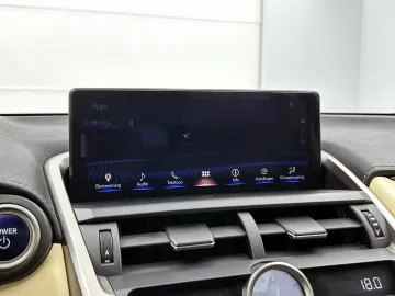 Car image 35