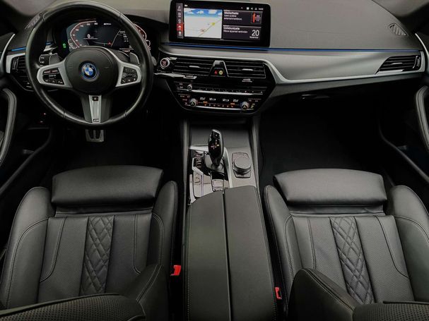 BMW 530 Touring 215 kW image number 17