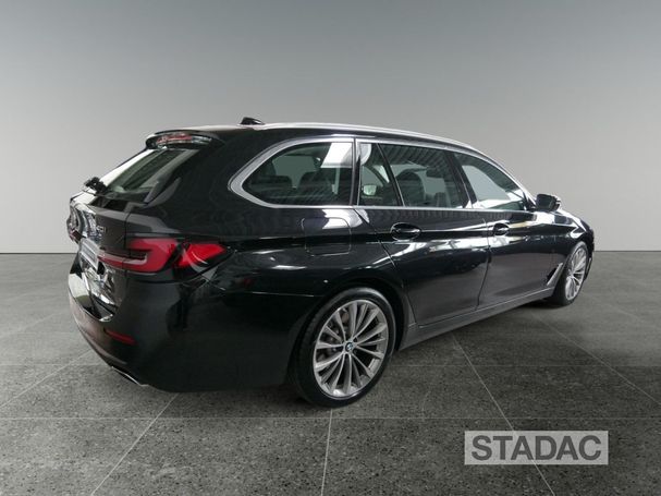 BMW 540i Touring xDrive 245 kW image number 4