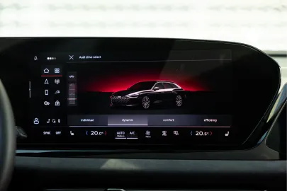 Car image 32