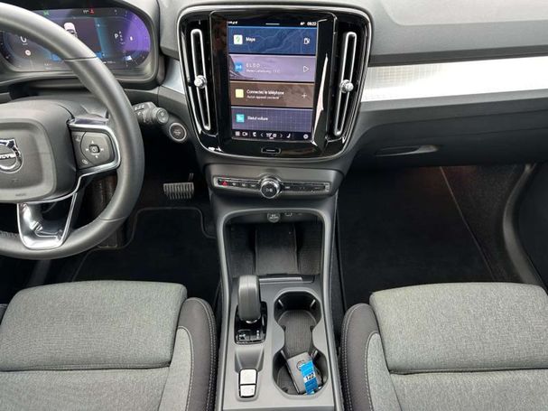 Volvo XC40 B3 Core 120 kW image number 11