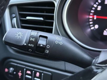 Car image 31